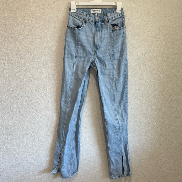 Abercrombie & Fitch Womens Size 26/2 90's Straight Ultra High Rise Curve Love - Picture 1 of 10